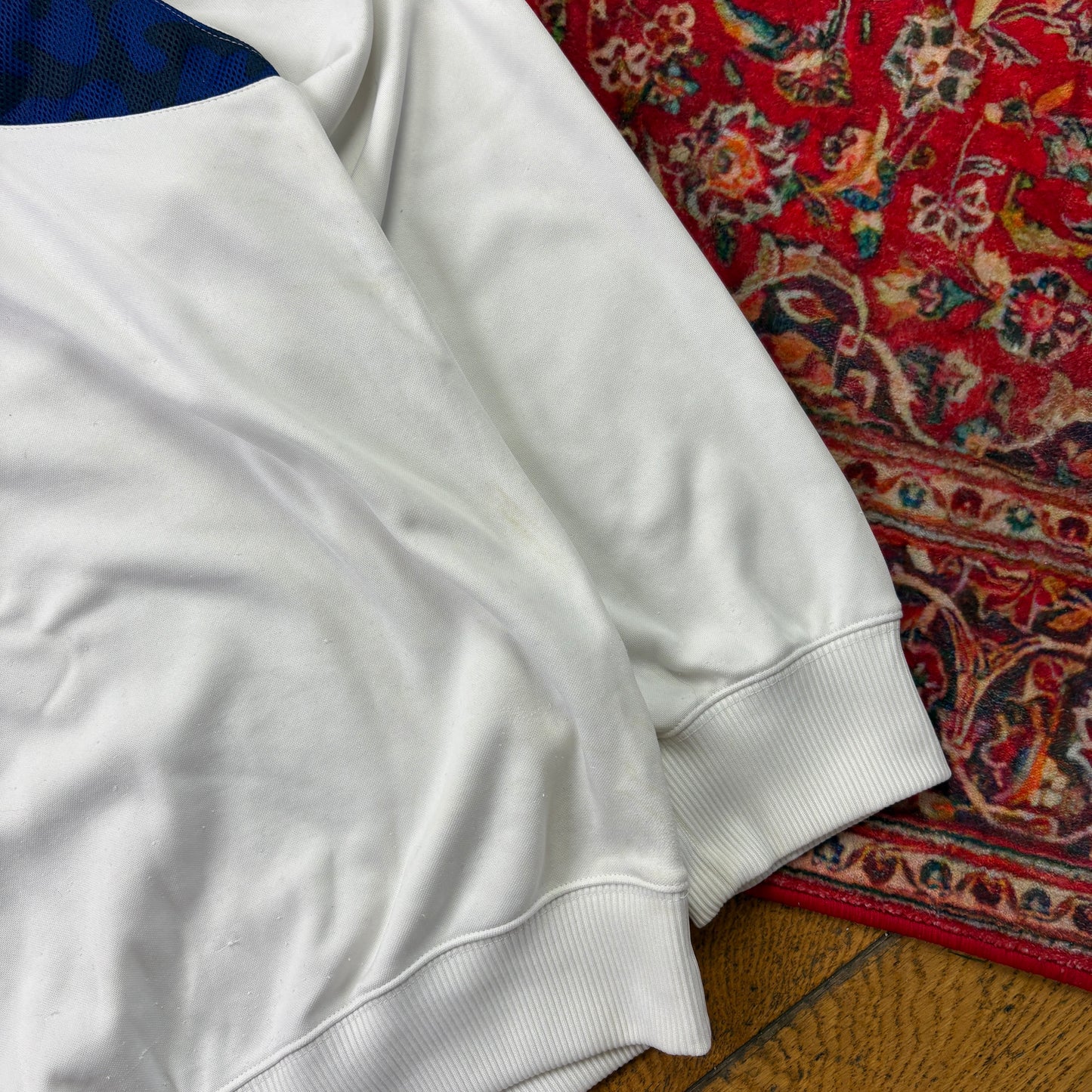 Vintage Adidas White Hoodie Embroidered Sweatshirt - L