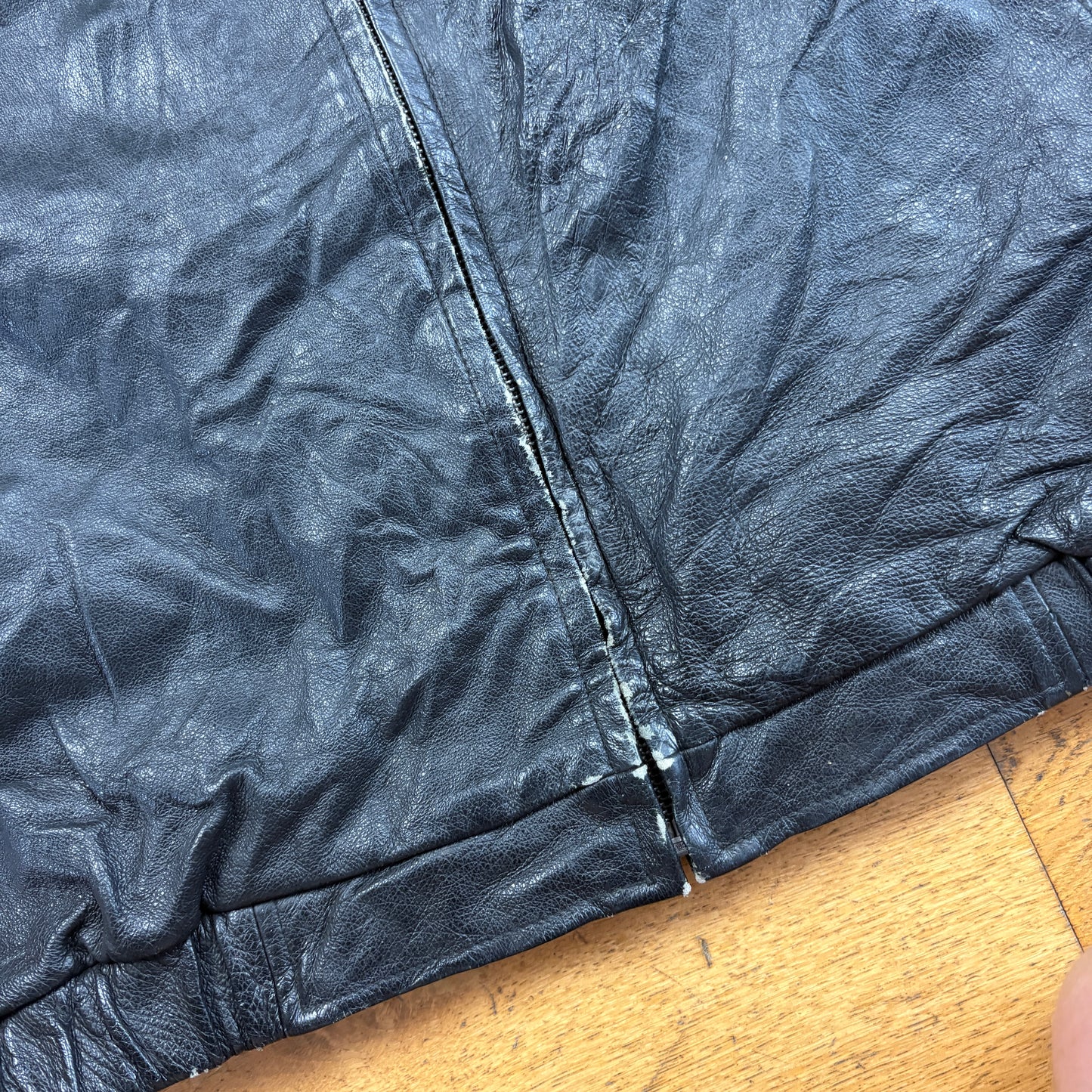 Vintage Bomber Aviator Black Leather Jacket - L