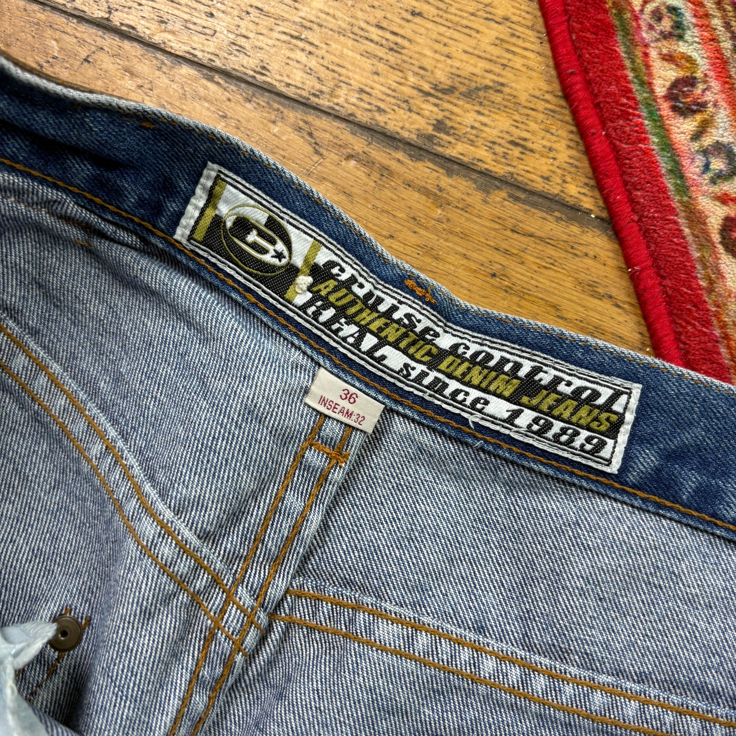 Vintage Blue Embroidered Y2K Hip Hop Baggy Jeans - 36