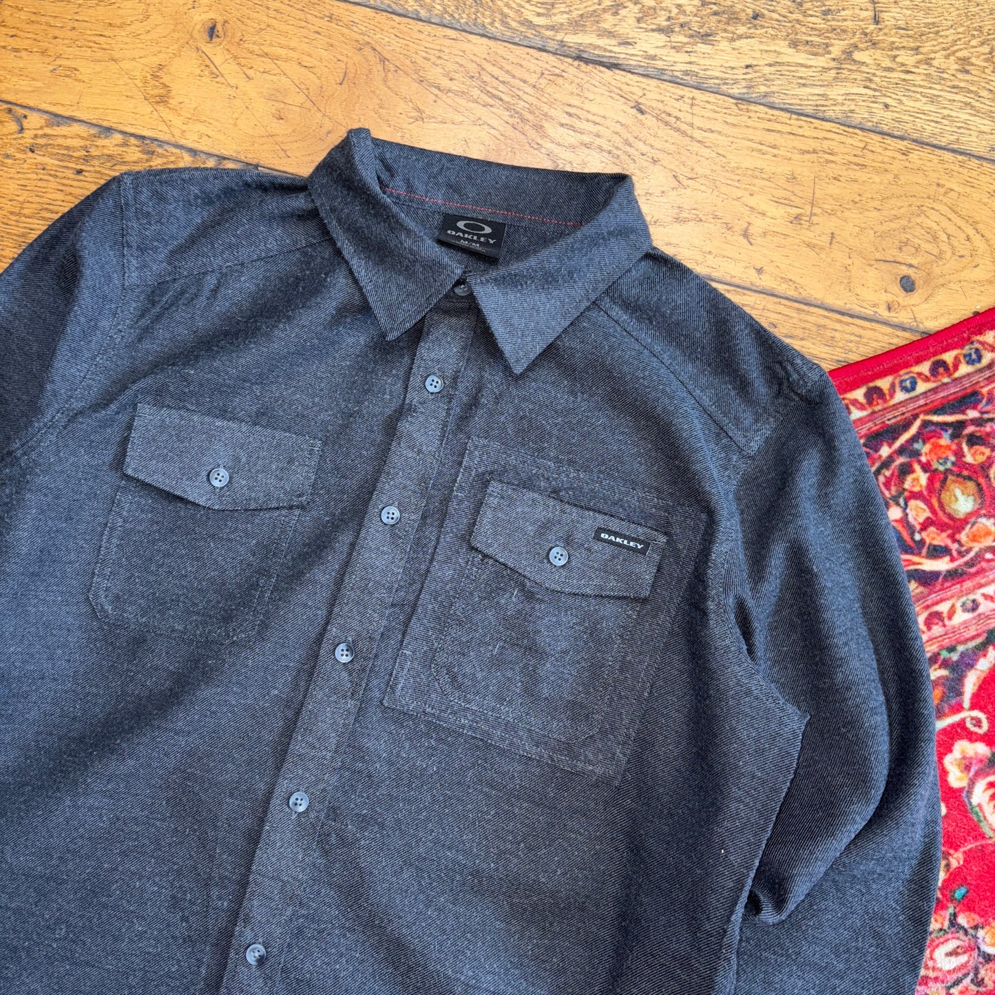 Vintage Oakley Grey Y2K Embroidered Shirt - M