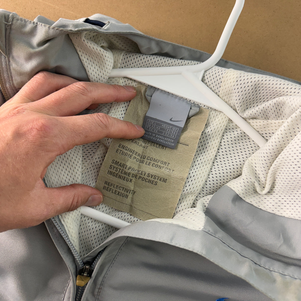 Vintage Nike 00s Y2K Grey Cream Jacket - L