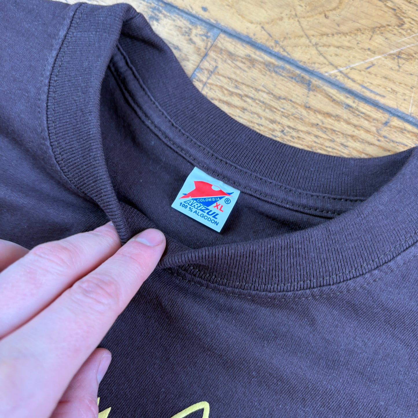 Vintage Columbia Brown Graphic T-Shirt - M