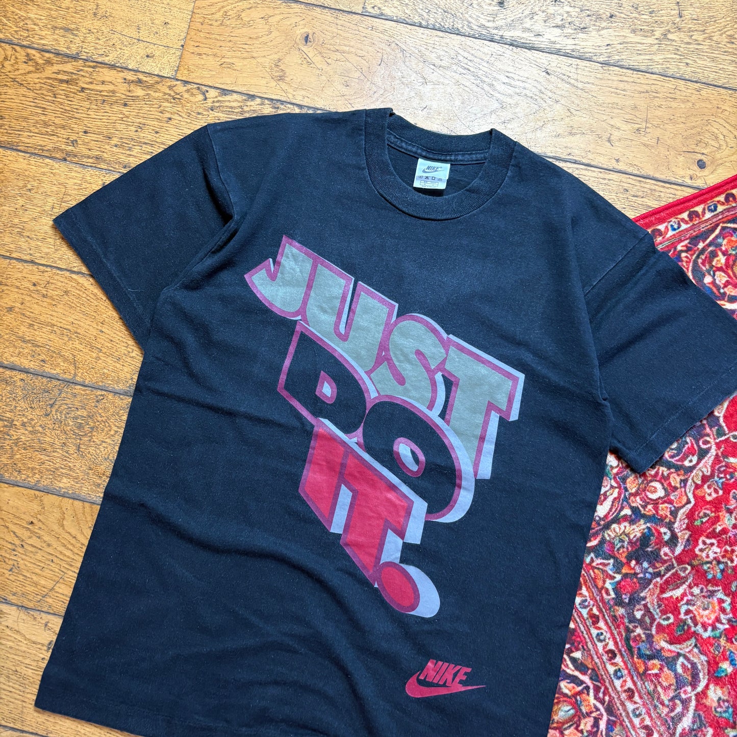 Vintage Nike Black Graphic T-Shirt - M