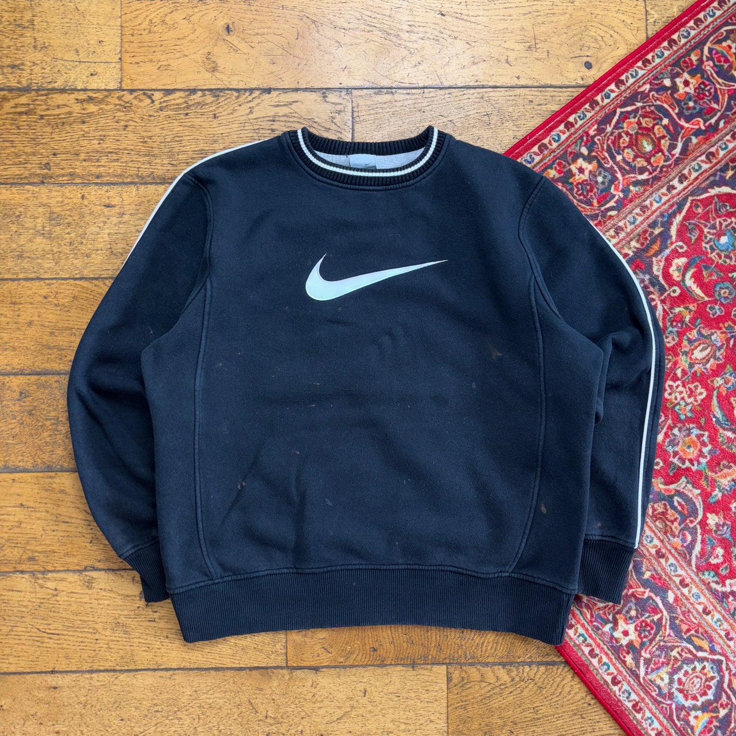 Vintage Nike Y2K Black Swoosh Embroidered Sweatshirt - M