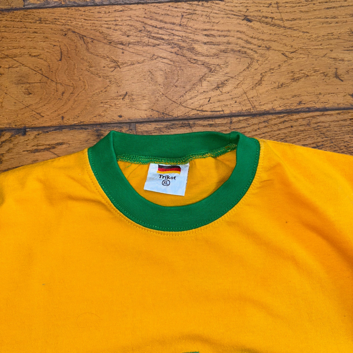 Vintage Brazil Yellow Embroidered Graphic T-Shirt - L