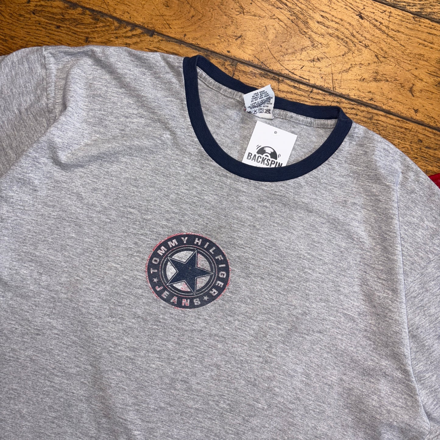 Vintage Tommy Hilfier Grey Graphic T-Shirt - XL