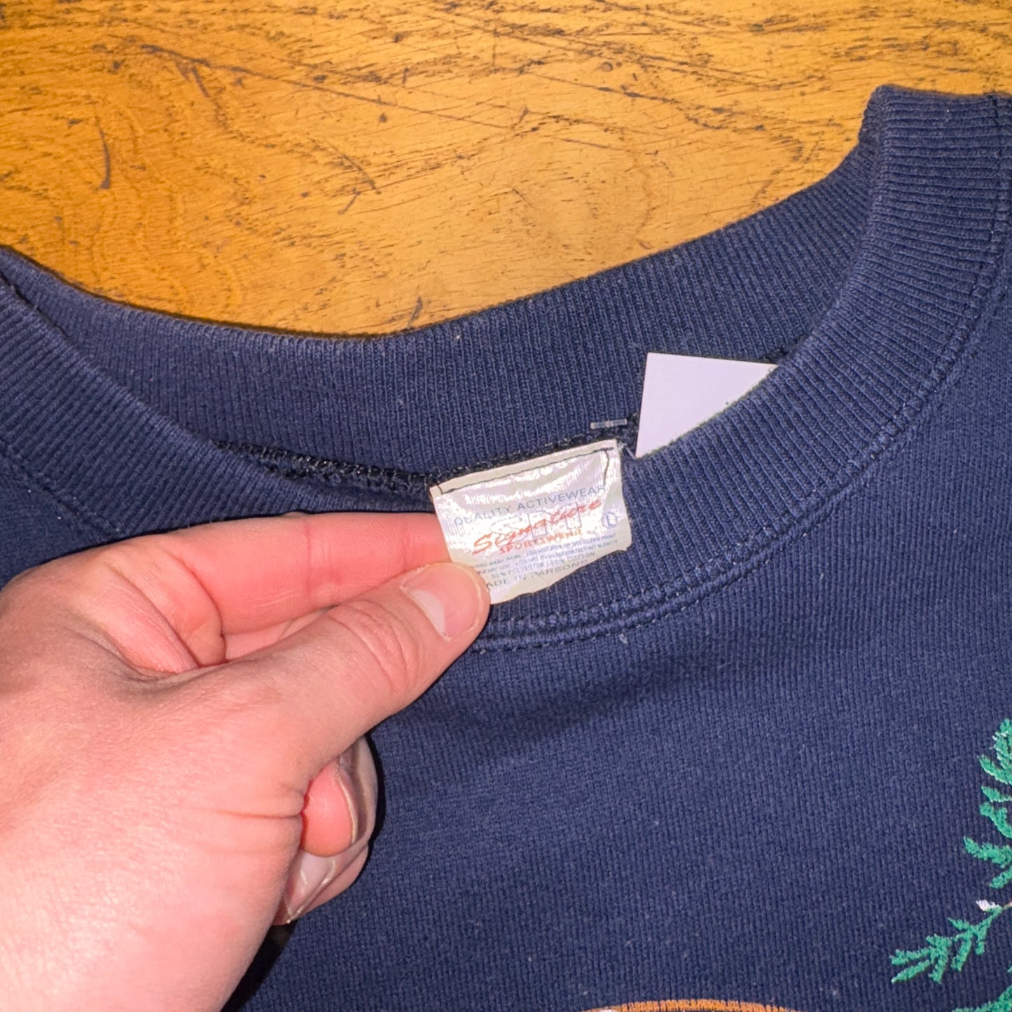 Vintage 90s Navy Embroidered Americana Eagle Sweatshirt - L