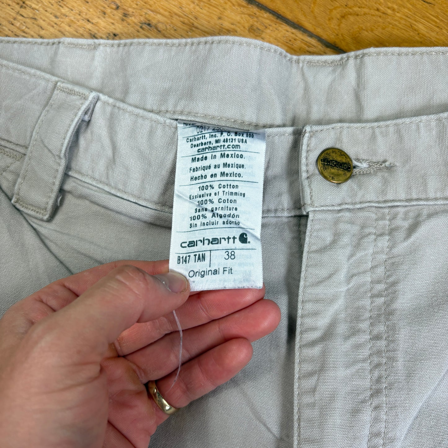 Vintage Carhartt Cream Workwear Baggy Carpenter Shorts - 38