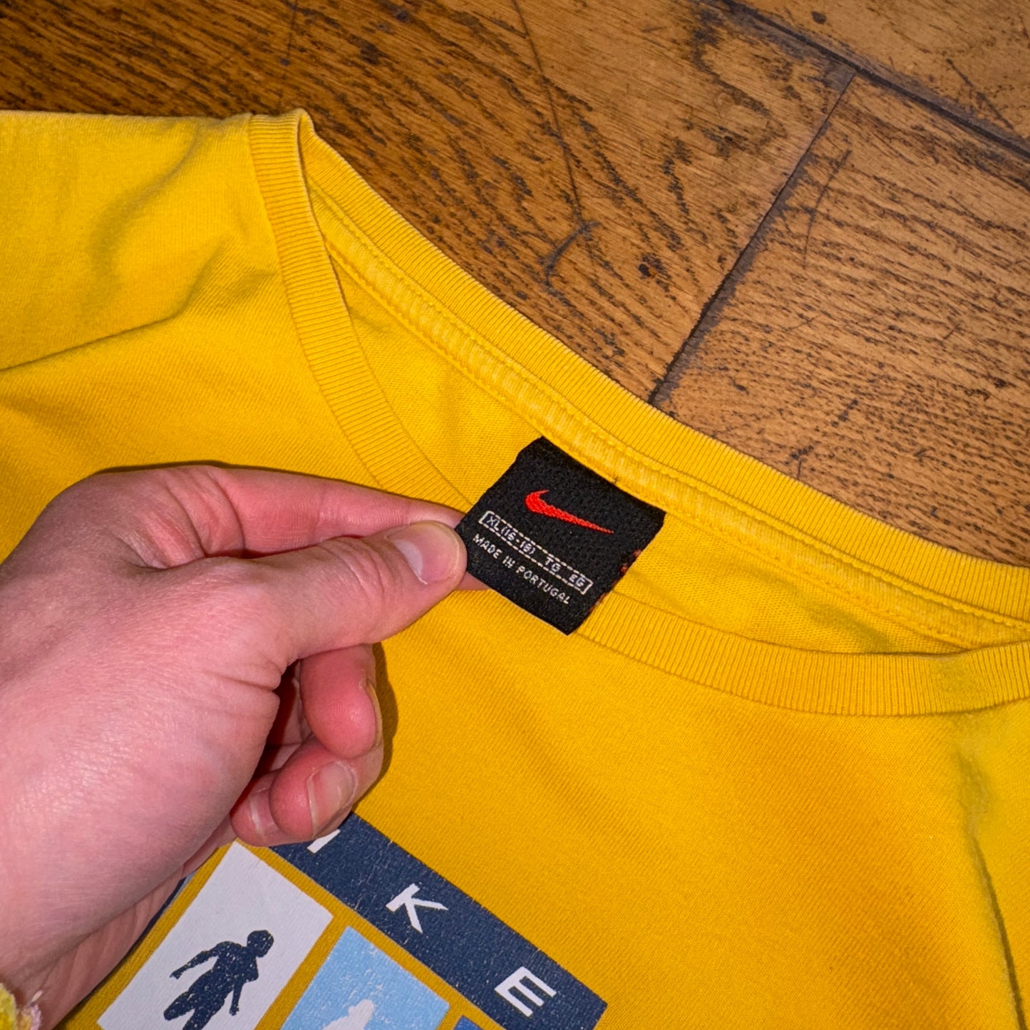 Vintage Nike 00s Y2K Womens Running Yellow Graphic T-Shirt - XL