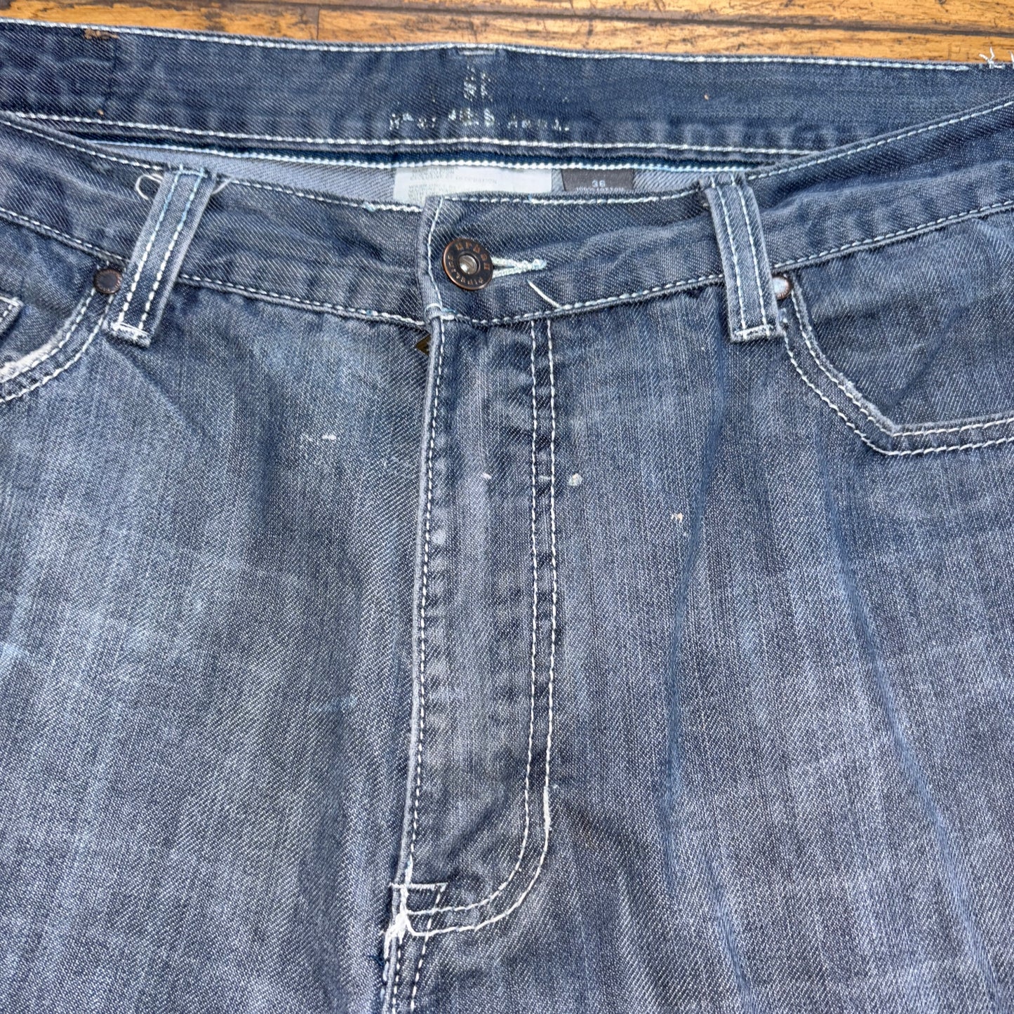 Vintage Urban Blue Embroidered Y2K Hip Hop Baggy Jeans Shorts Jorts - 38