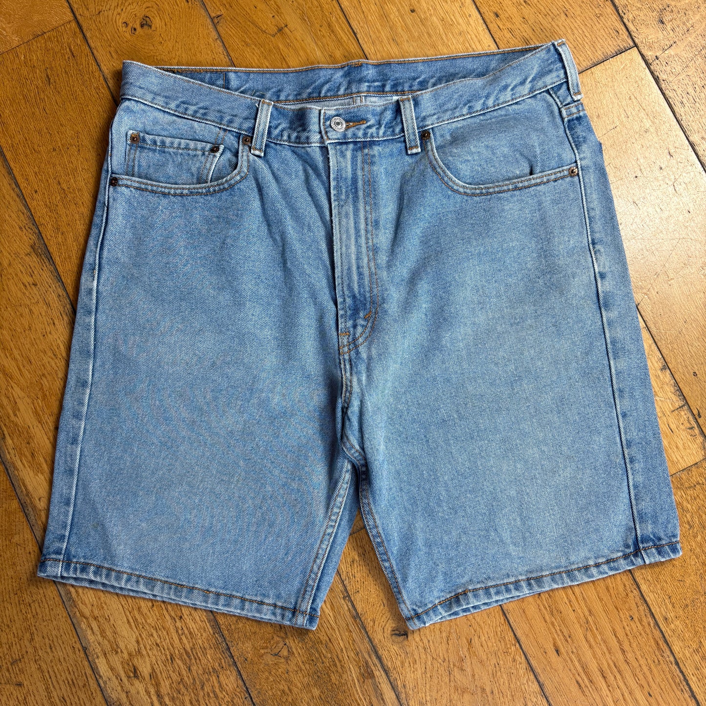 Vintage Levis 505 Straight Blue Denim Shorts - 36