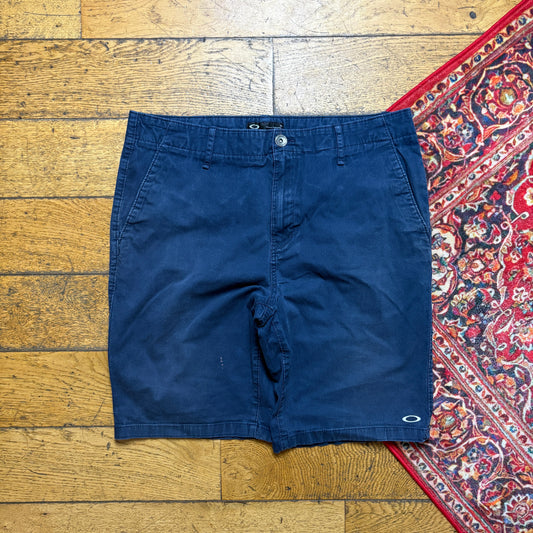 Vintage Oakley Embroidered Navy Blue Hiking Gorpcore Shorts - 38