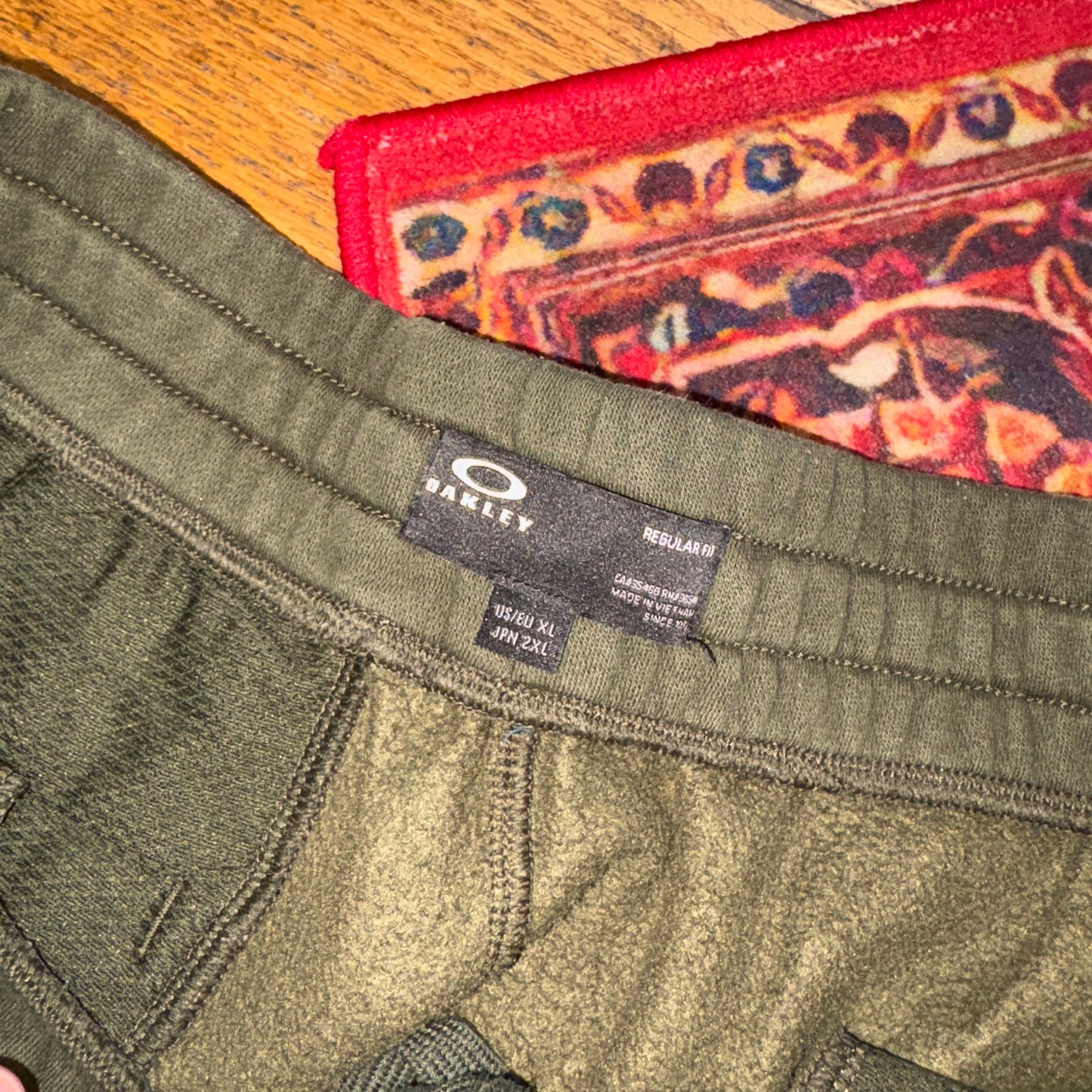 Vintage Oakley Green Sweat Joggers Baggy Shorts Jorts - 34