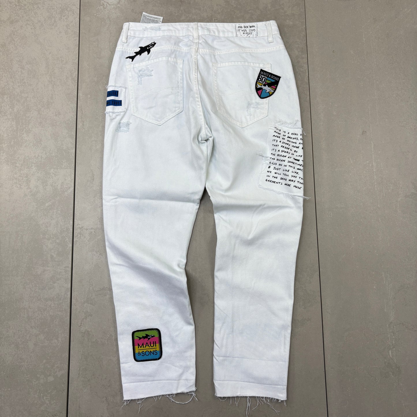 Vintage Maui and Sons Patchwork Surfwear Sharks White Jeans Jeans - 33