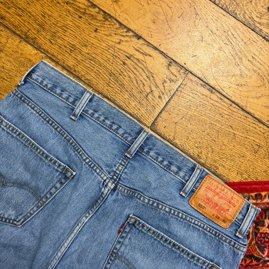 Vintage Levis 550 Baggy Blue Denim Shorts - 38