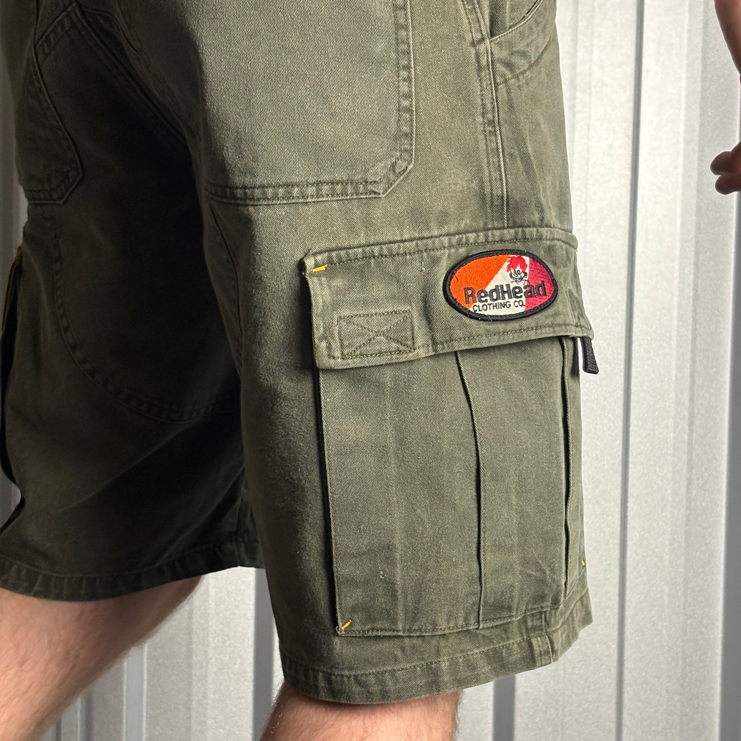 Vintage Red Head Green Embroidered Y2K Hip Hop Baggy Cargo Shorts Jorts - 30