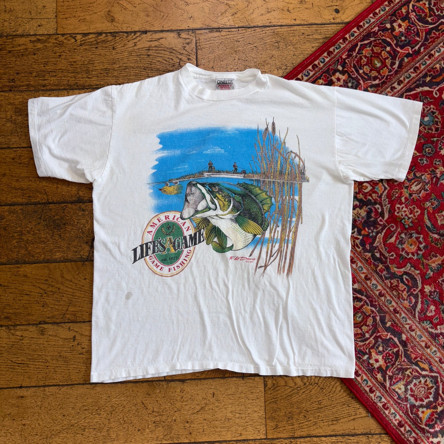 Vintage 90s Fishing White Single Stitch Graphic T-Shirt - M
