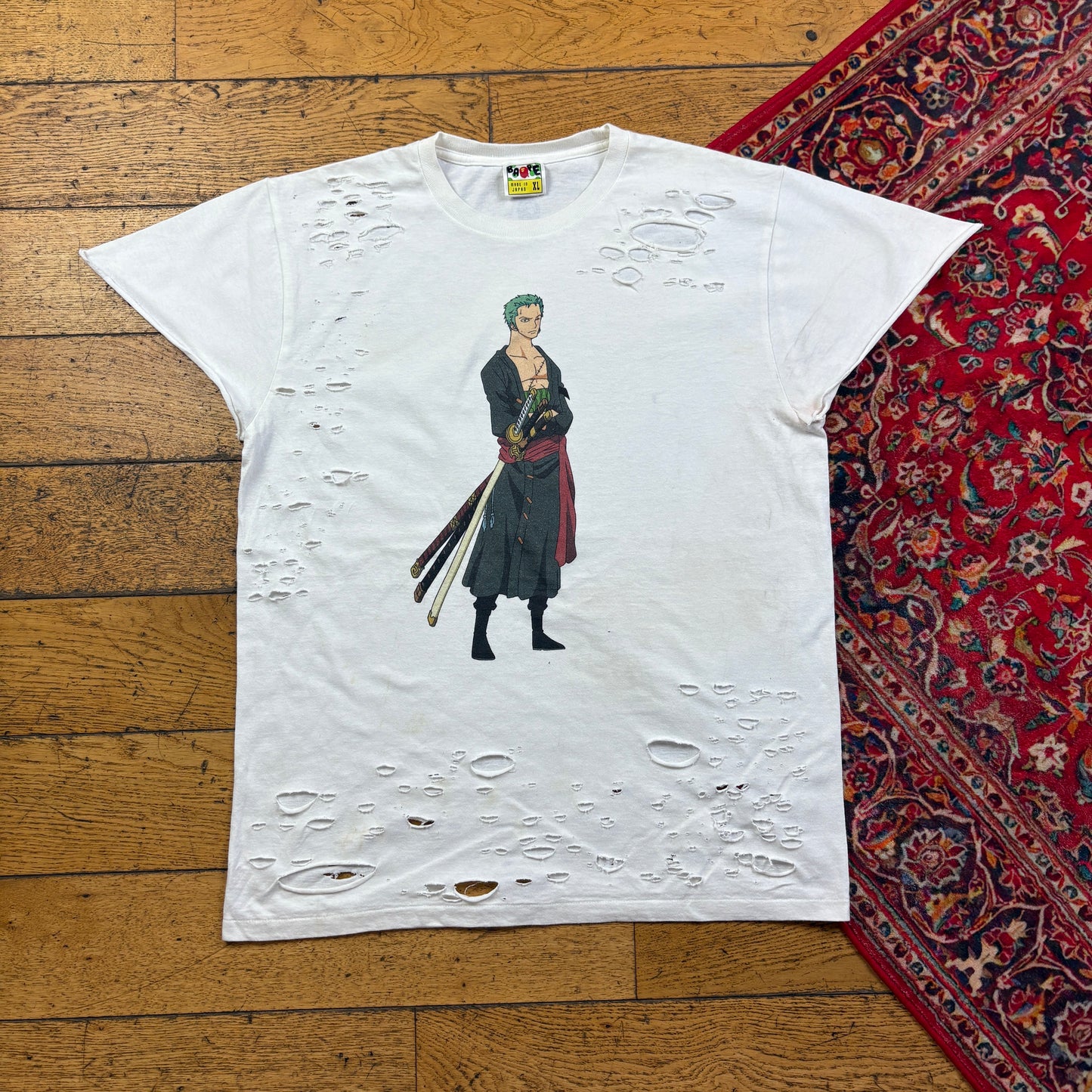 Vintage Bape Bathing Ape White Thrashed Graphic T-Shirt - M