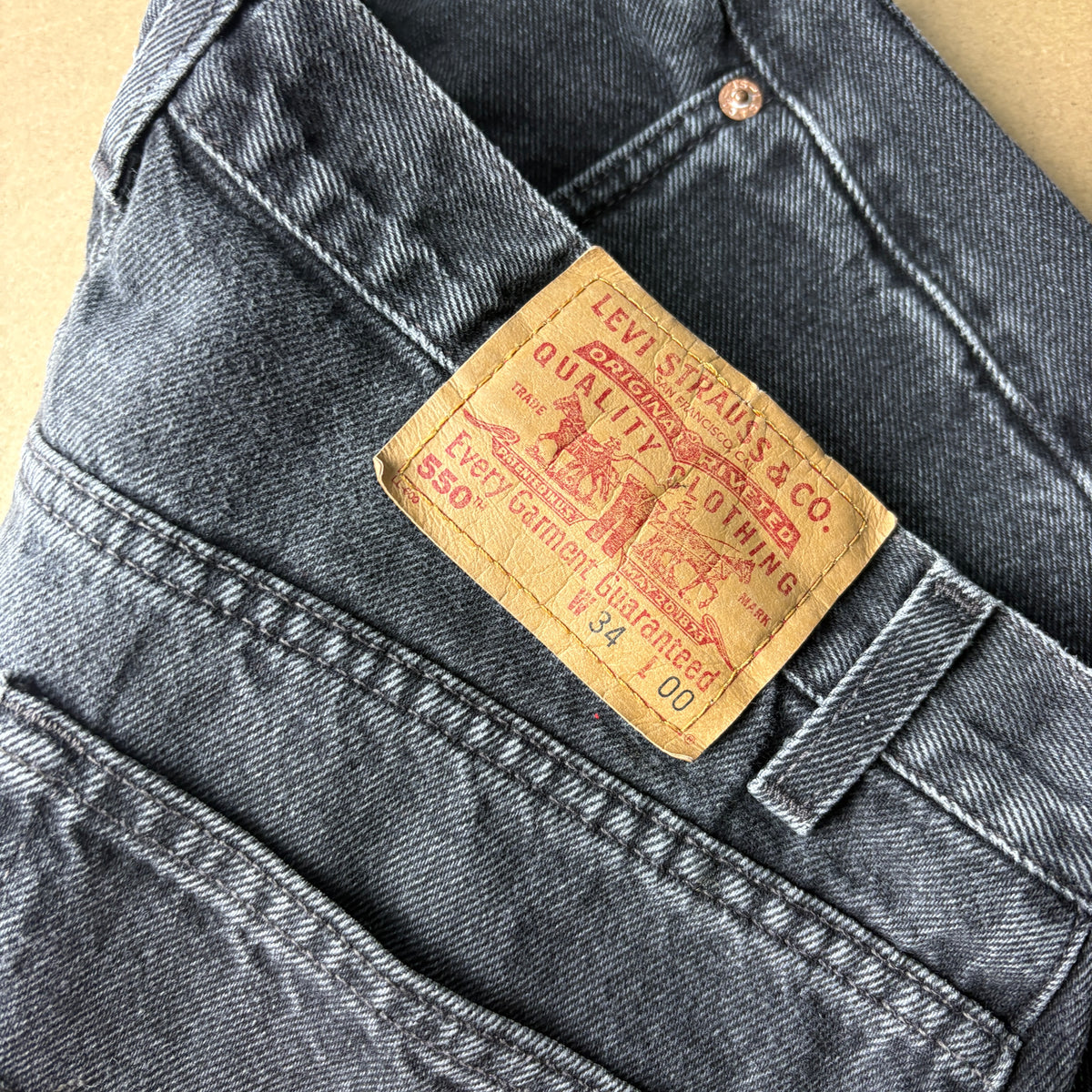 Levis 550 Black Baggy Denim Shorts - 34
