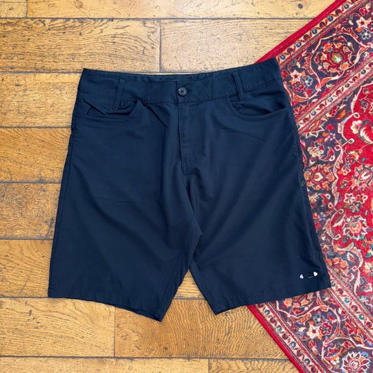 Vintage Oakley Navy Straight Fit Shorts - 34