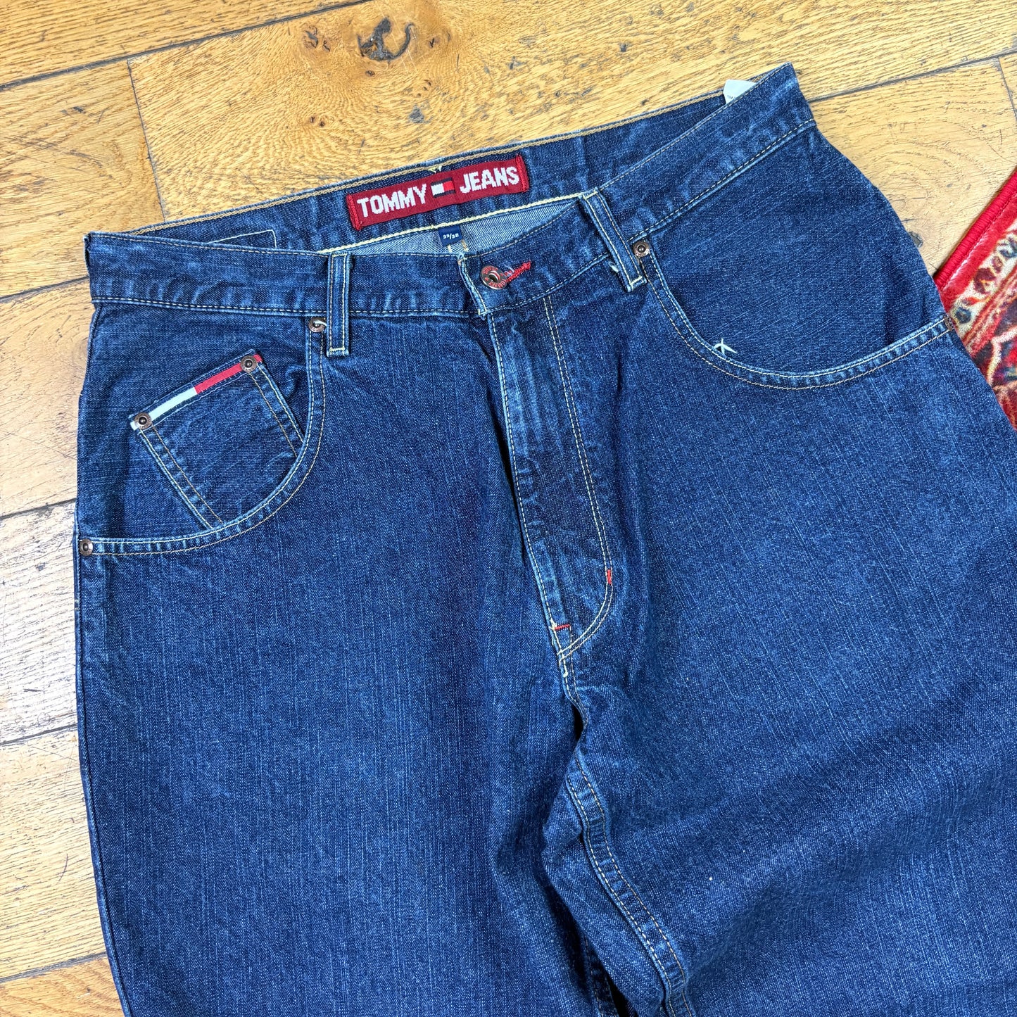 Vintage Tommy Hilfiger Blue Embroidered Y2K Hip Hop Baggy Jeans - 33