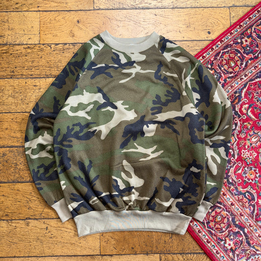 Vintage Realtree Camo Green Sweatshirt - M