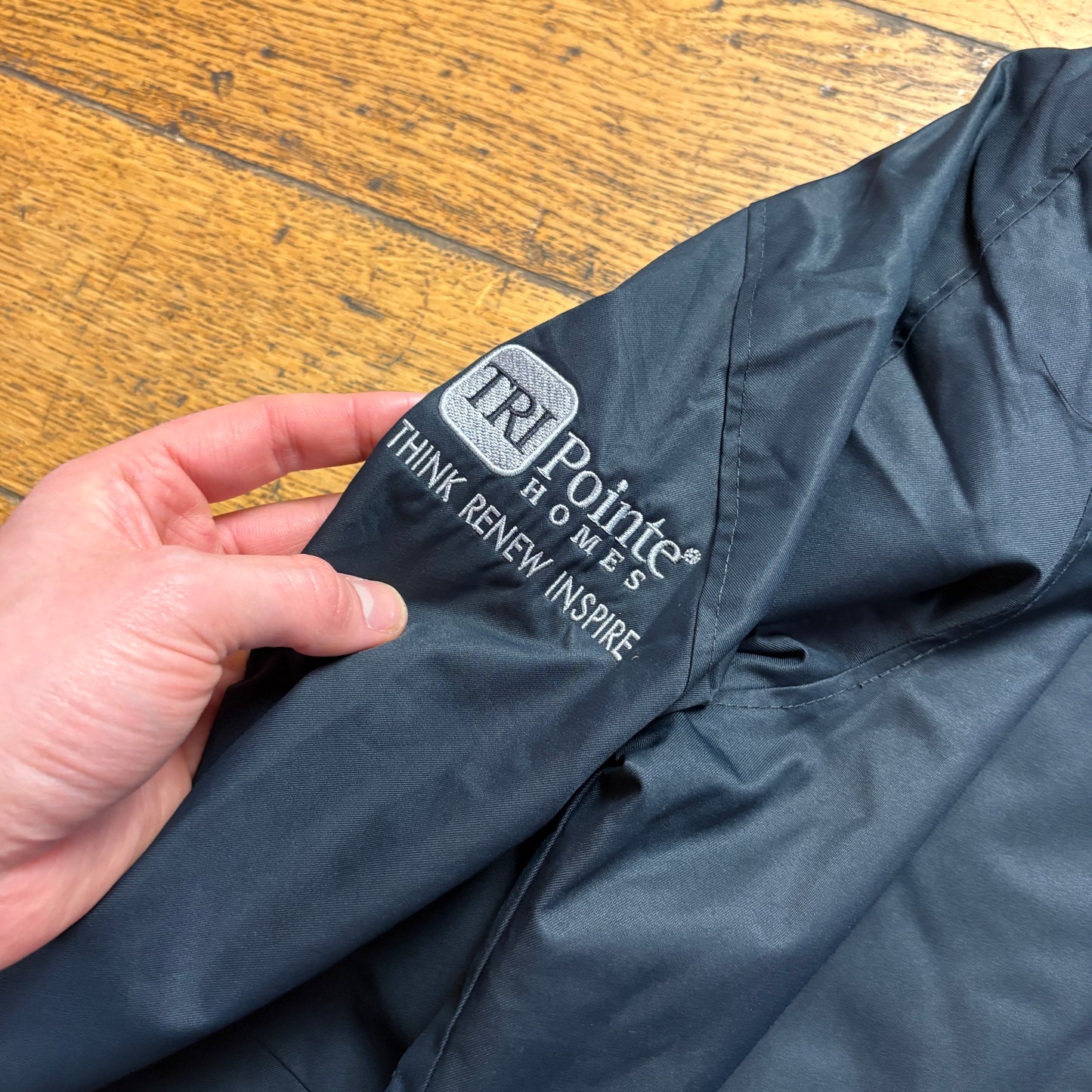 Vintage Oakley Black Lightweight Water Resistant Zip Jacket - M