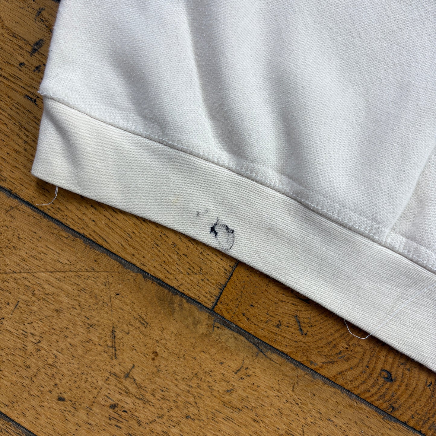 Vintage Ellesse Cream Embroidered Sweatshirt - XL