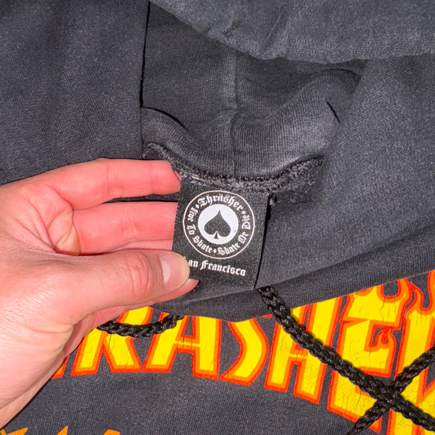 Vintage Thrasher Flames Black Skate Streetwear Hoodie Sweatshirt - L