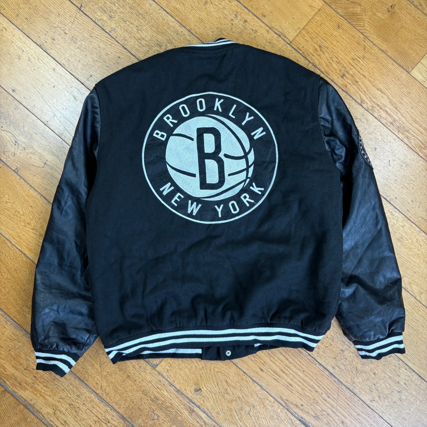 Vintage NBA Brooklyn Nets Leather Varsity Black Jacket - L