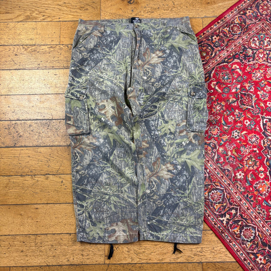 Vintage Real Tree Camo Green Hunting Workwear Trousers - 42
