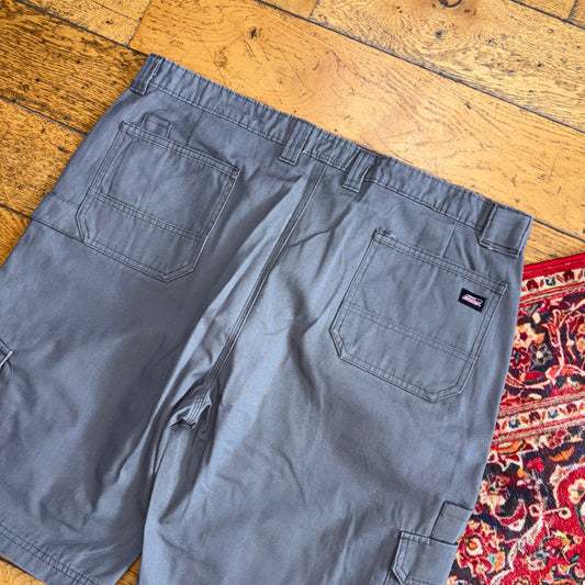 Vintage Dickies Workwear Carpenter Grey Baggy Shorts - 40