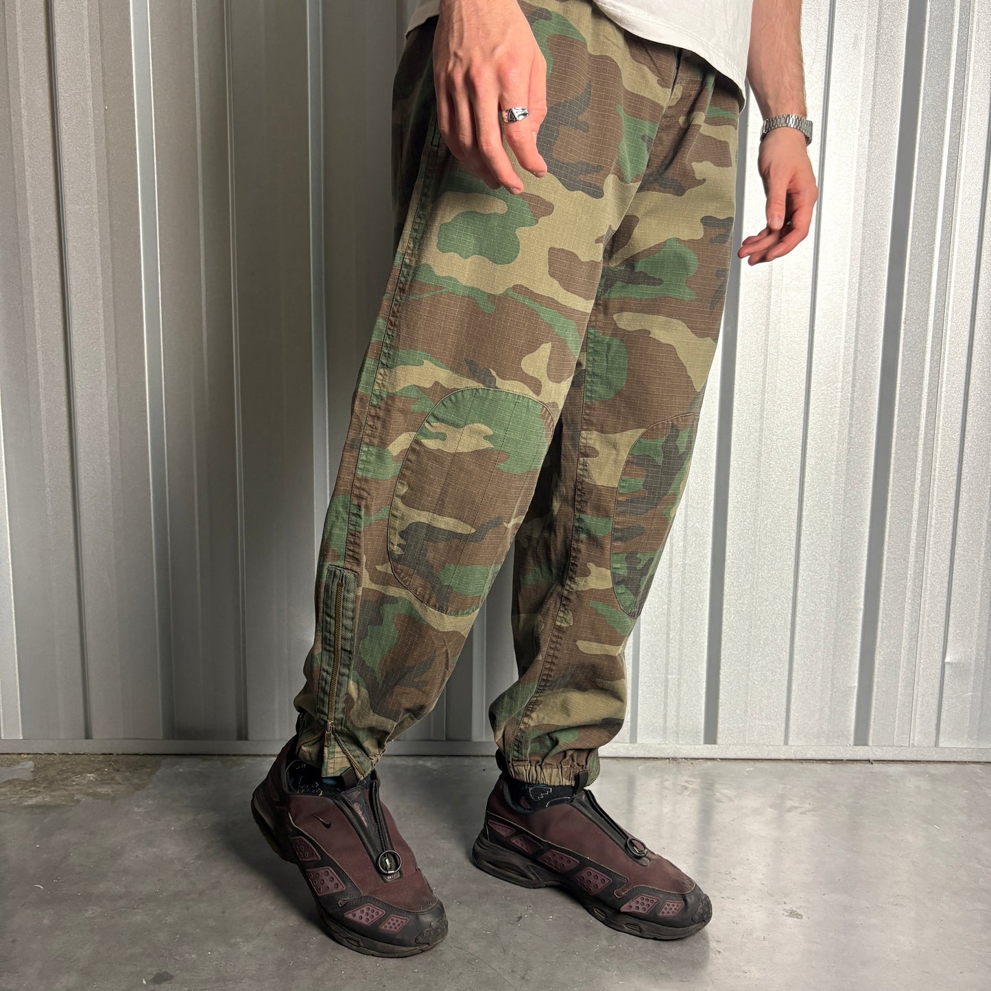 Vintage Camo Green Balloon Fatigue Y2K Baggy Trousers - 32S