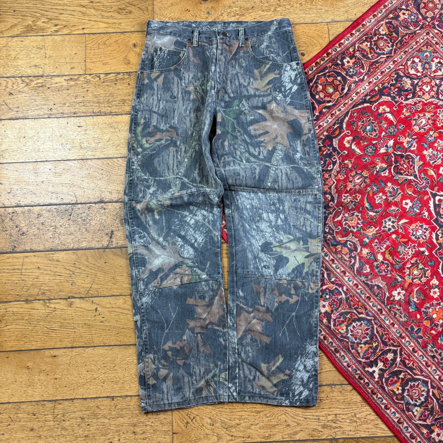 Vintage Wrangler Real Tree Camo Green Hunting Workwear Trousers - 32