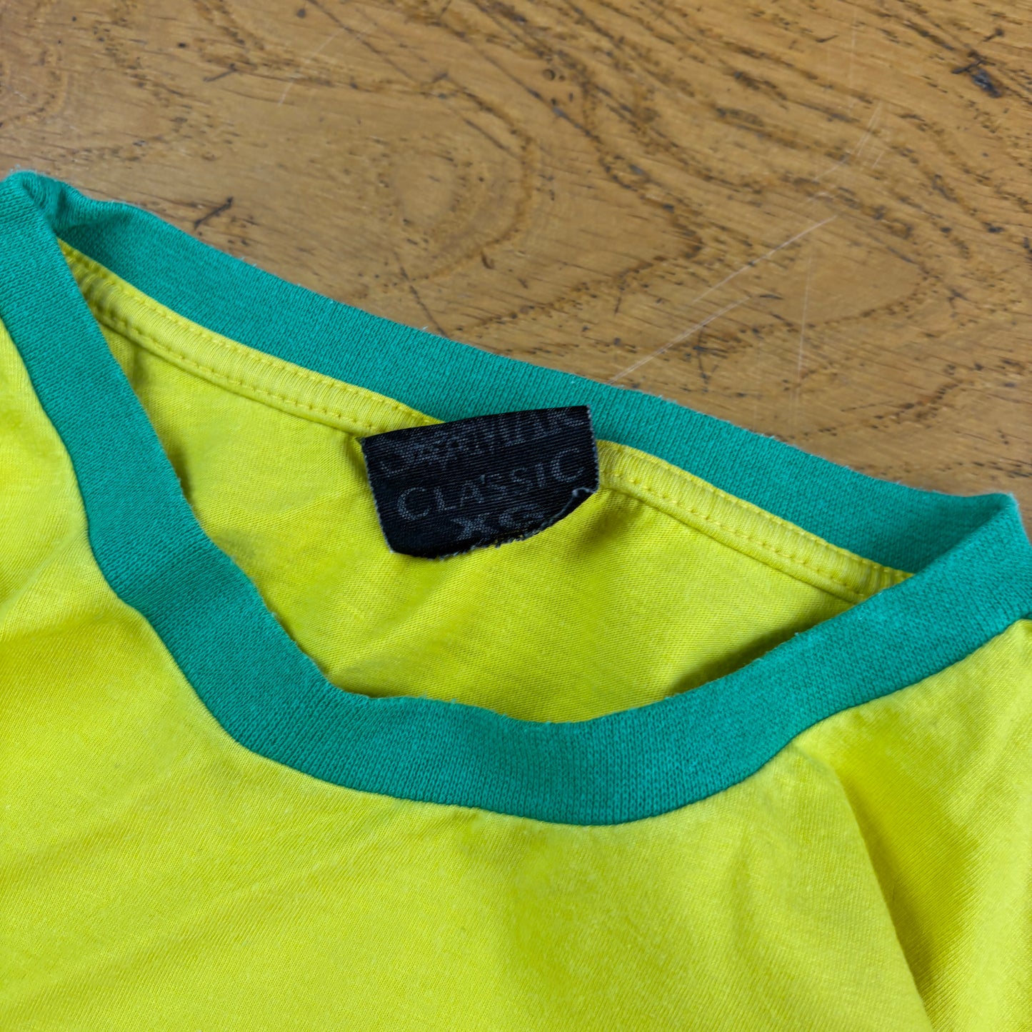 Vintage Brazil Yellow Embroidered Graphic T-Shirt - L