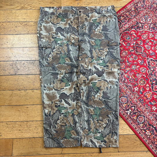 Vintage Real Tree Camo Green Hunting Workwear Trousers - 54