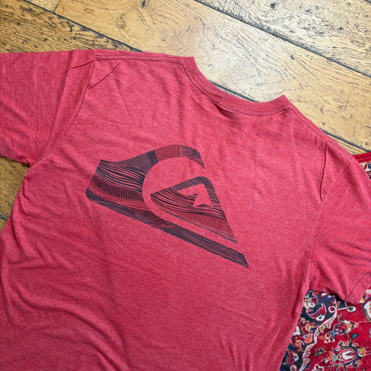 Vintage Quiksilver Red Surfwear Graphic T-Shirt - M