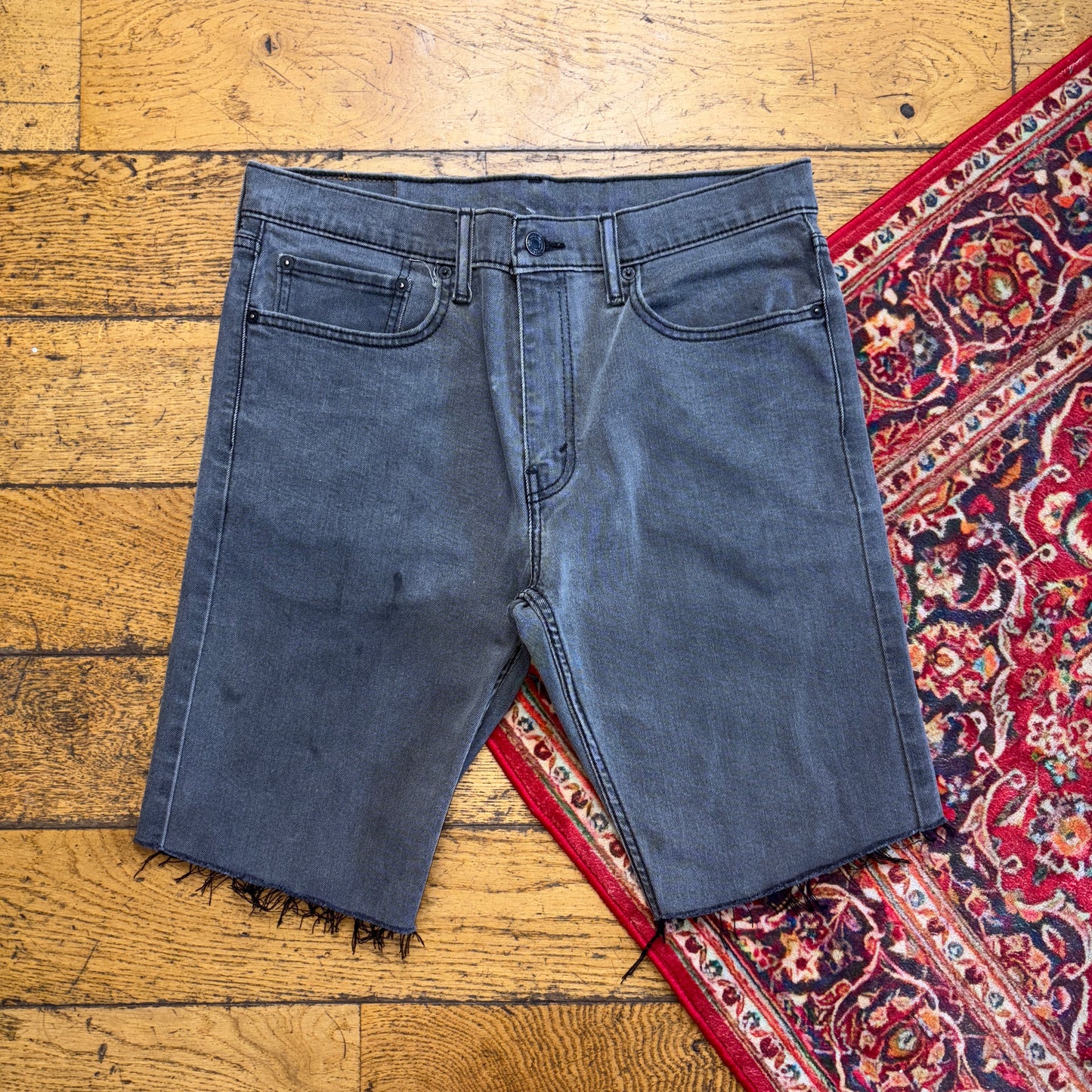 Vintage Levis 502 Straight Grey Denim Shorts - 34