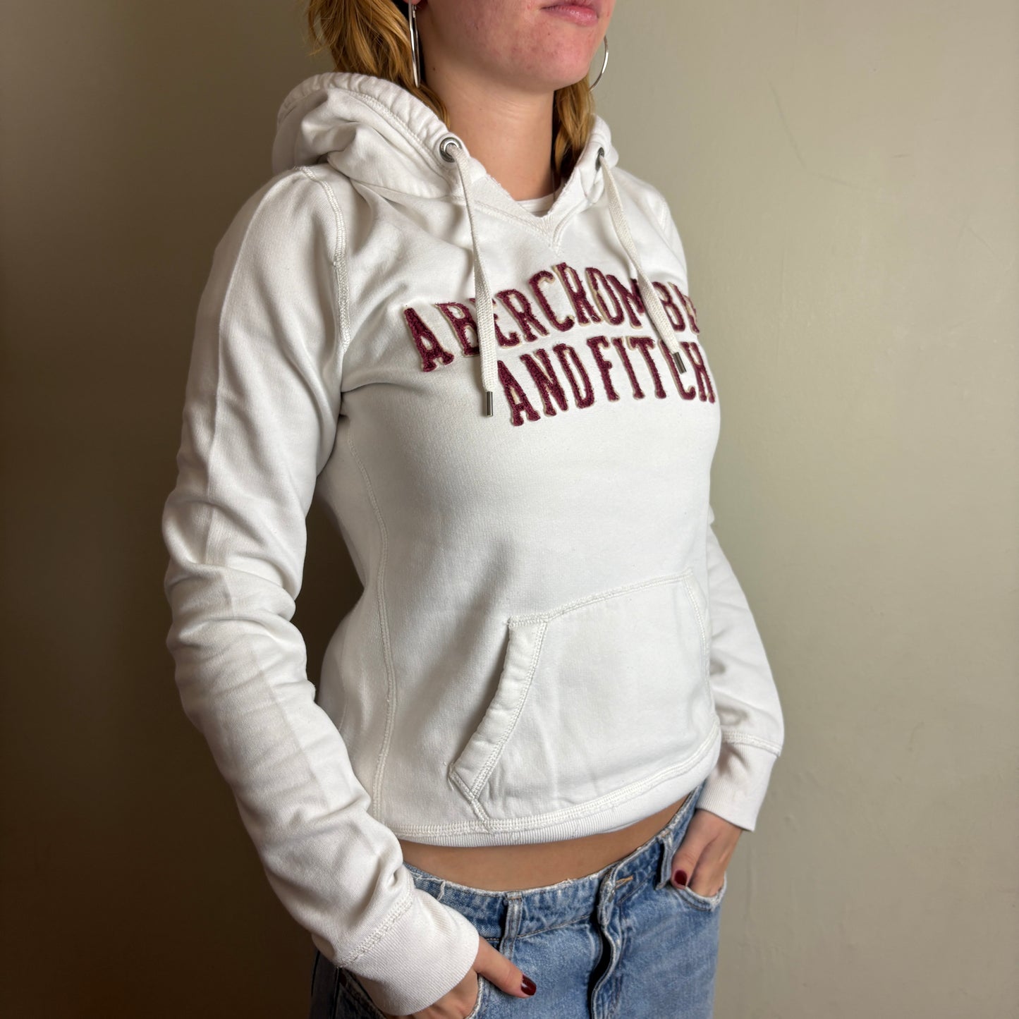 Vintage Abercrombie and Fitch Y2K White Embroidered Hoodie Sweatshirt - M