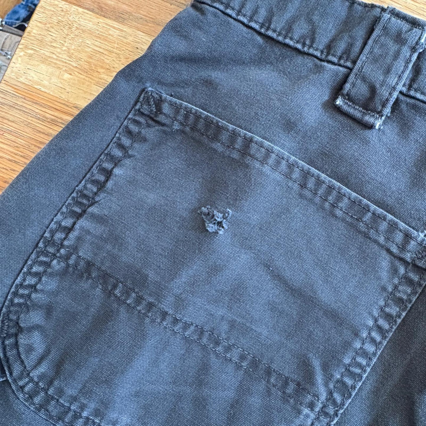 Vintage Carhartt Black Workwear Carpenter Baggy Trousers - 38R