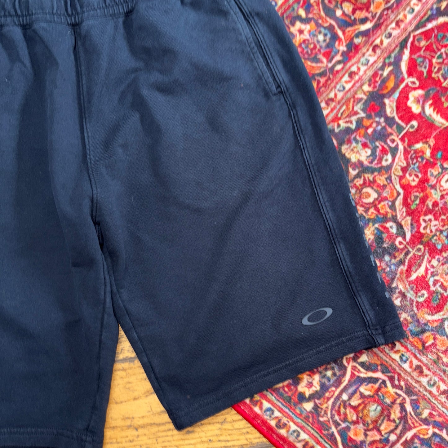 Vintage Oakley Black Sweatpants Joggers Baggy Shorts - L