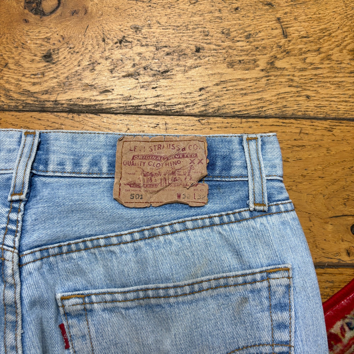 Vintage Levis 501 Straight Blue Denim Jeans - 32R