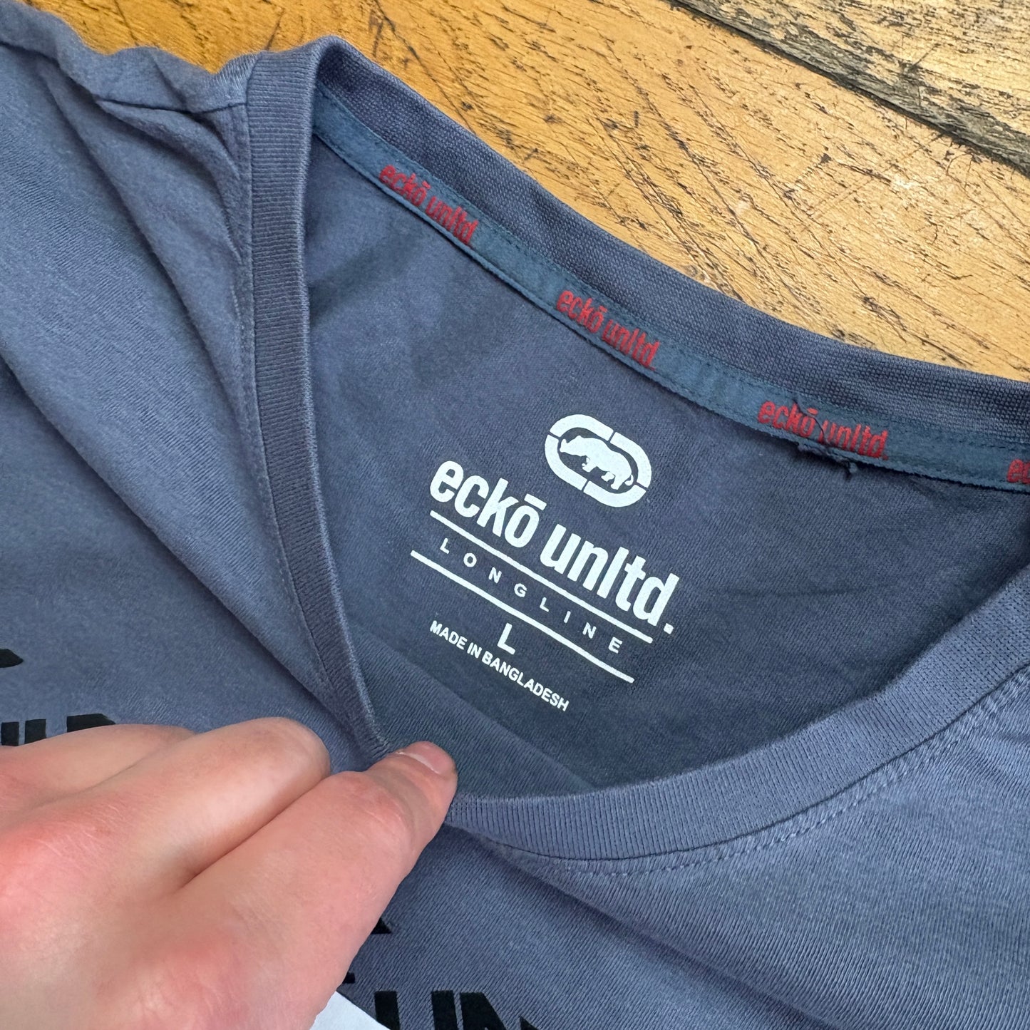 Vintage Ecko Unltd Grey Graphic T-Shirt - M