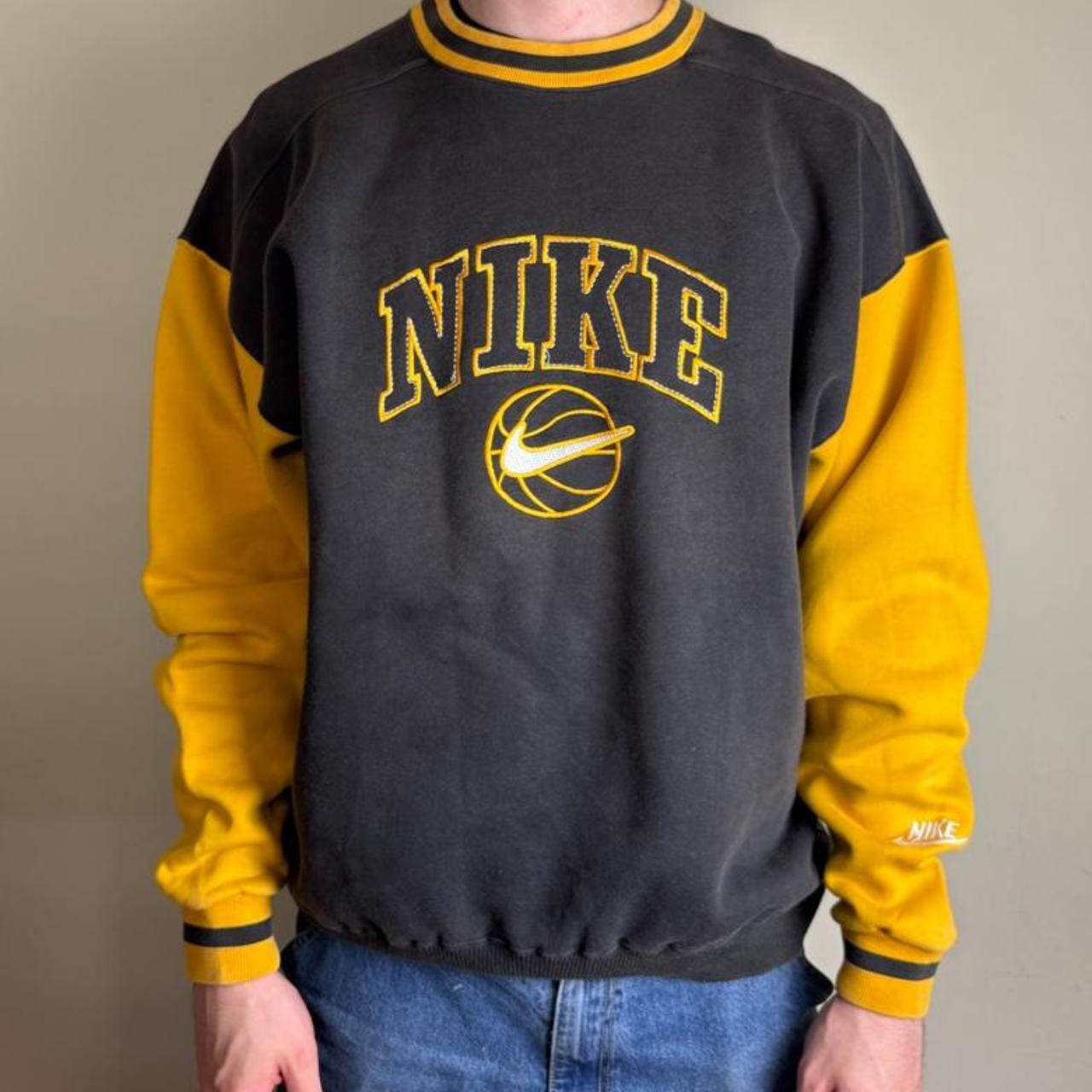 Vintage Nike Basketball 90s Black Yellow Embroidered Sweatshirt - XL