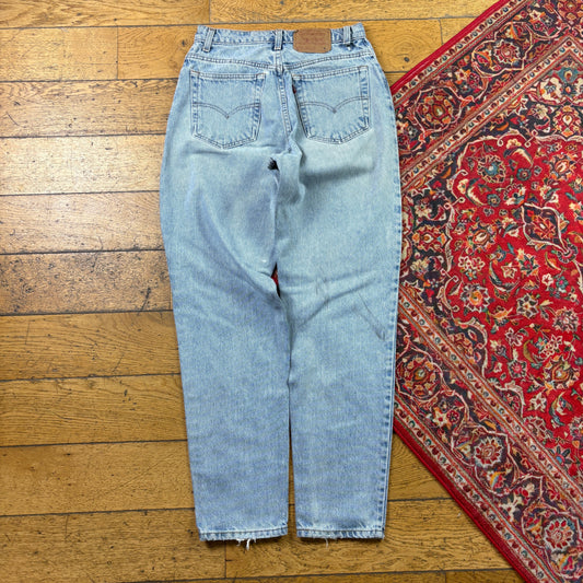 Vintage Levis 551 Tapered Relaxed Blue Denim Jeans - Size 10