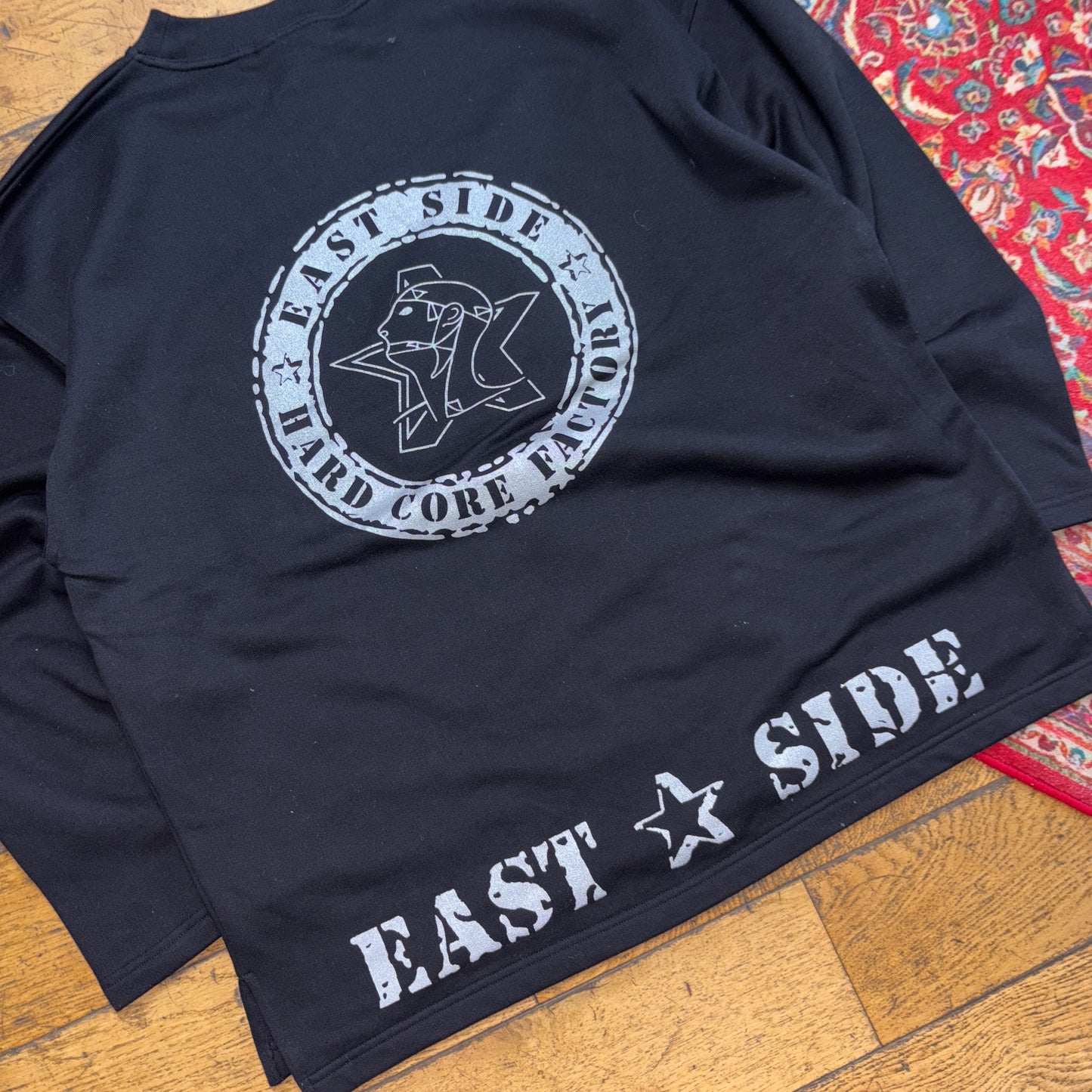 Vintage Black Long Sleeve Graphic T-Shirt - XL