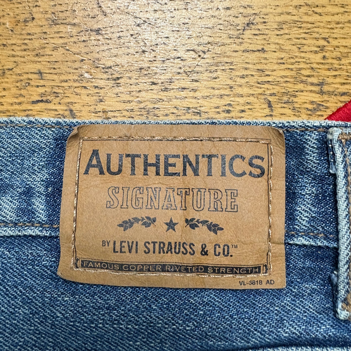 Vintage Levis Blue Baggy Denim Shorts - 34