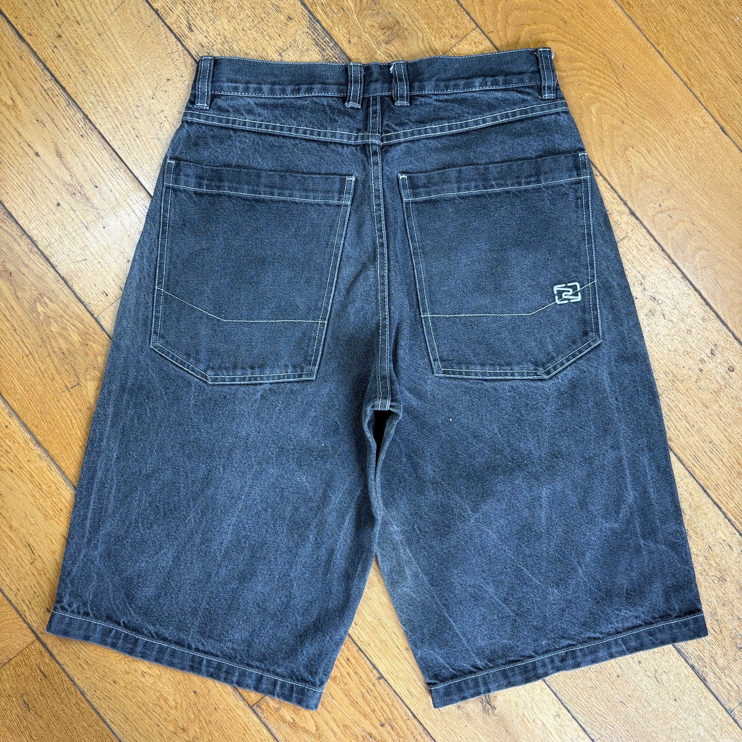 Vintage JayJays Embroidered Hip Hop Black Baggy Shorts Jorts - 30