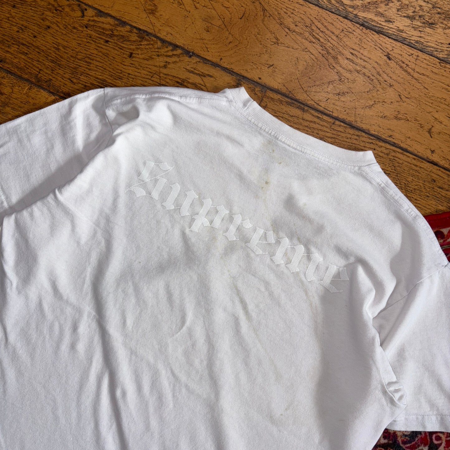 Vintage Supreme White Graphic T-Shirt - M