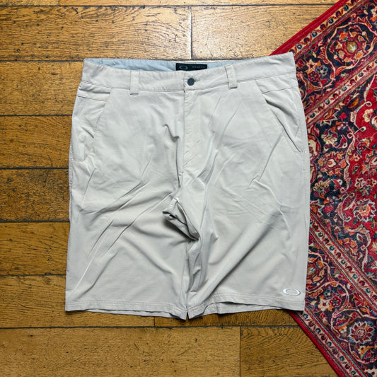 Vintage Oakley Cream Hiking Shorts Jorts - 40